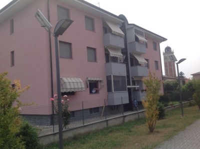 Isolamento condominio. Cappotto muri perimetrali. Cameri, Novara.