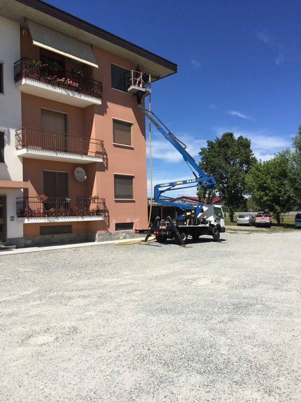 Isolamento casa. Insufflaggio muri perimetrali. Pontestura (AL).